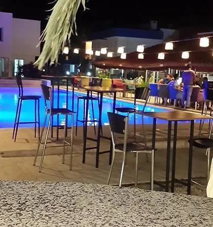 Ξενοδοχείο με διαμερίσματα Liman Apart *